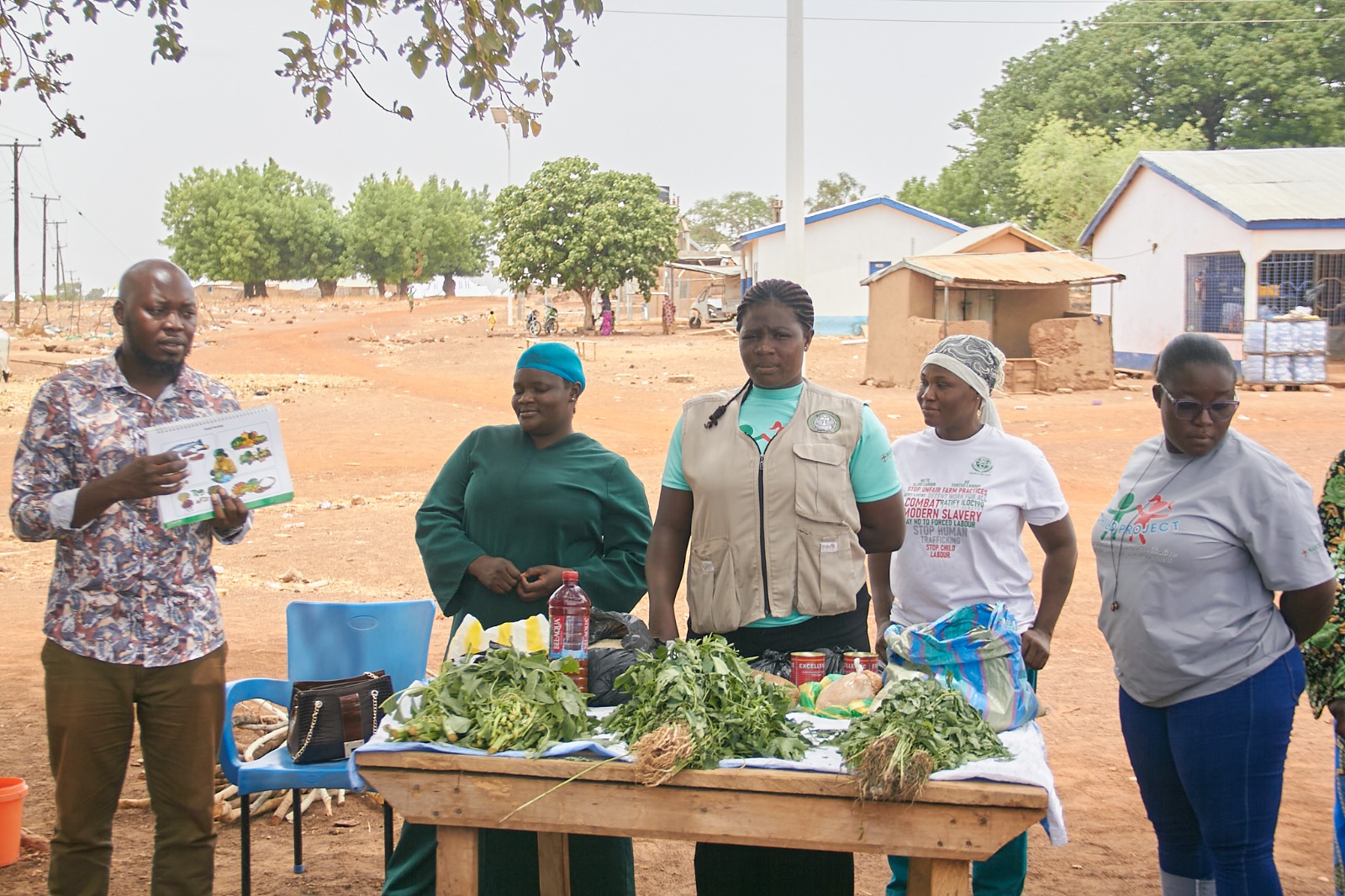 Cooking demonstration for women in gantiga 2