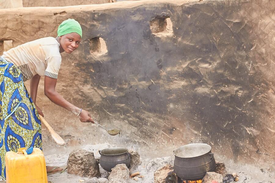 Photo from: From Dry Land to Green Gardens: Refugee Mothers in Sapeliga