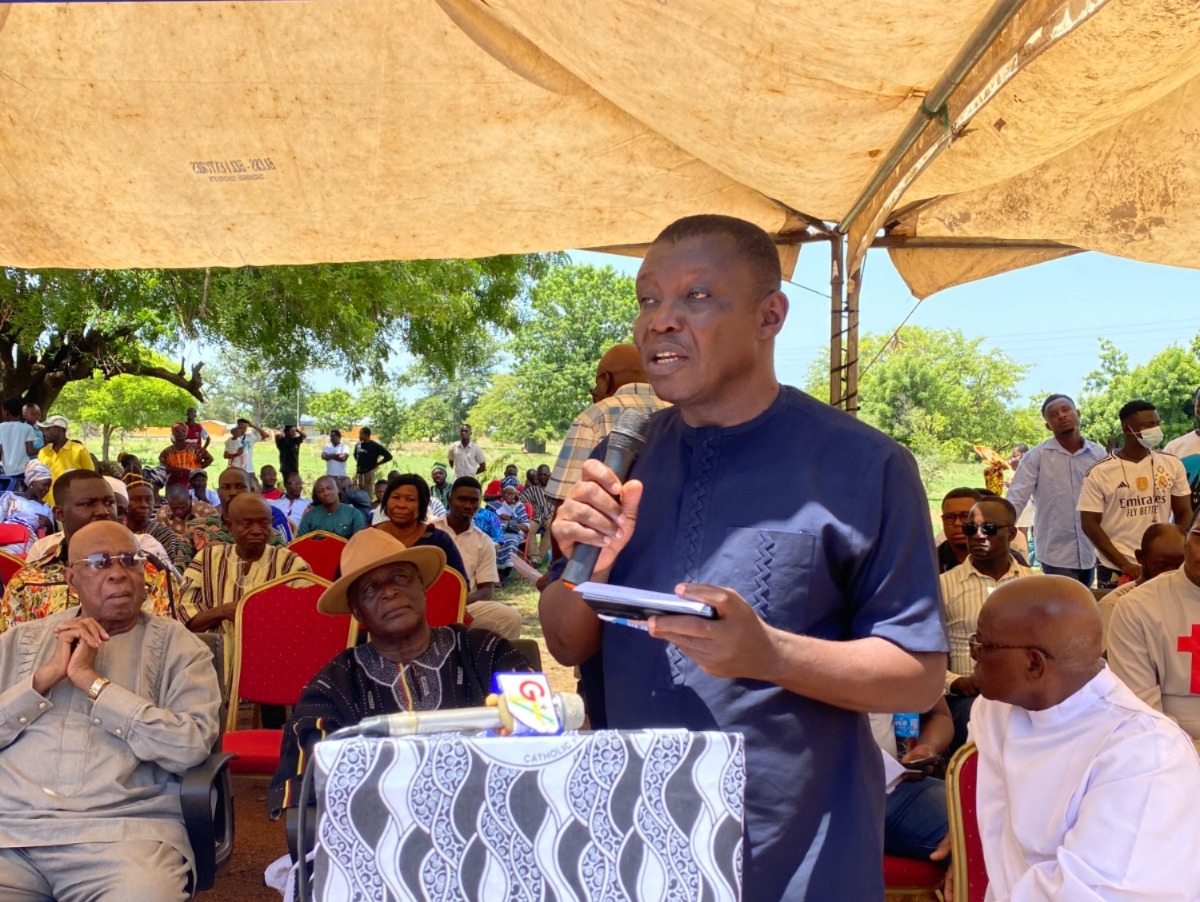 Bishop Agyenta at the commissioning